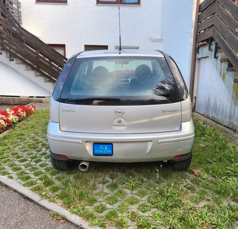 Gebraucht Opel Corsa 80 PS (58 kW) 2005 Grau Kleinwagen