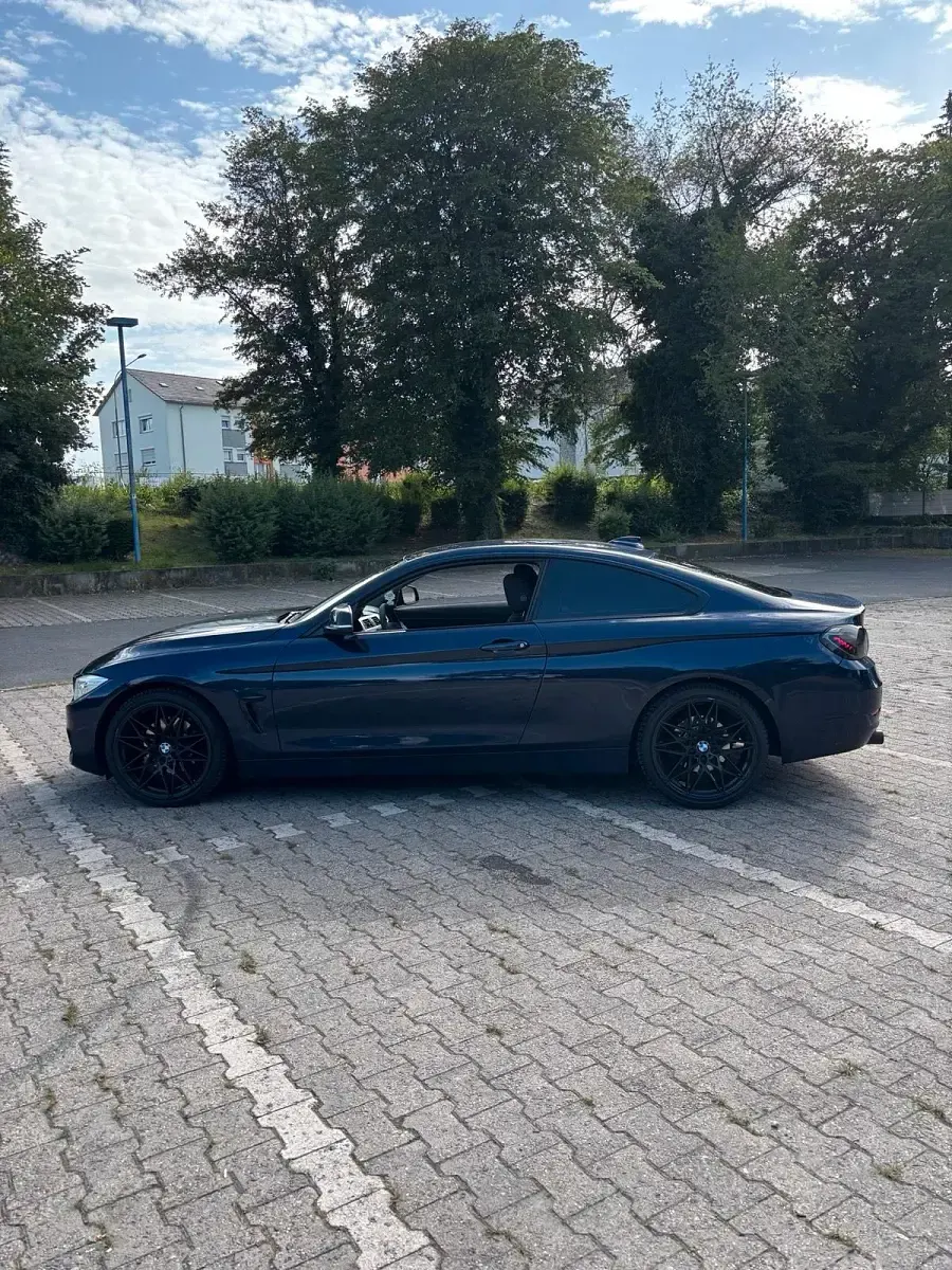 Gebraucht BMW 420 184 PS (135 kW) 2014 Blau Coupé