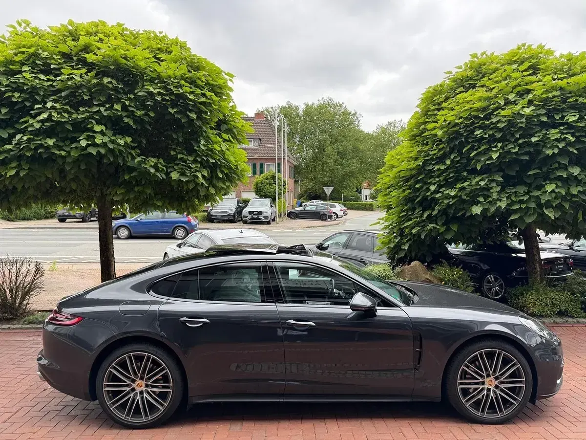Gebraucht Porsche Panamera 4 330 PS (242 kW) 2017 Grau metallic Kleinwagen