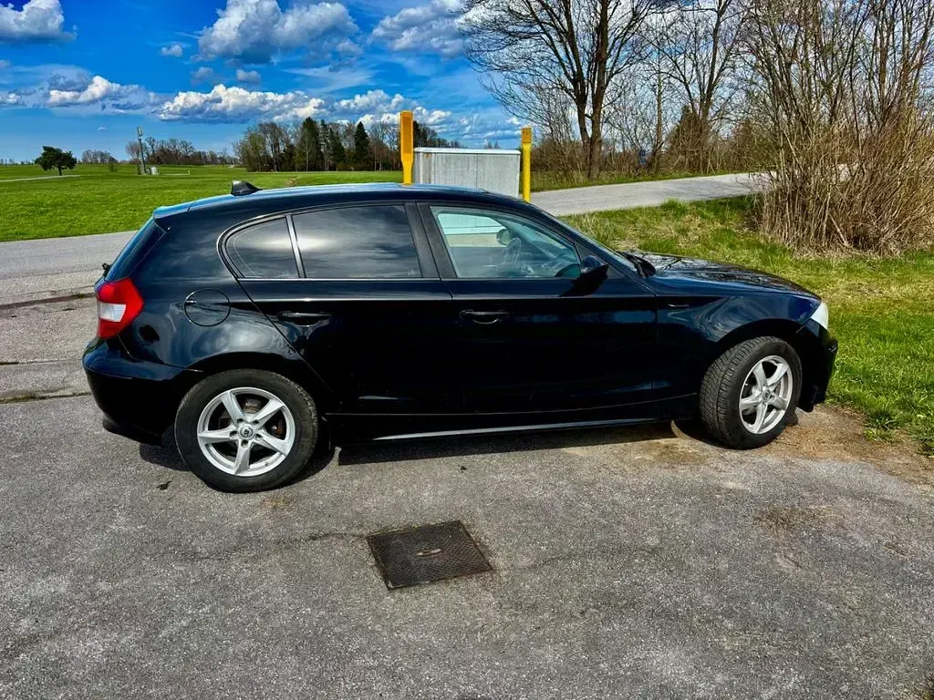 Second-hand BMW 116 116 CP (85 kW) 2004 Negru Hatchback