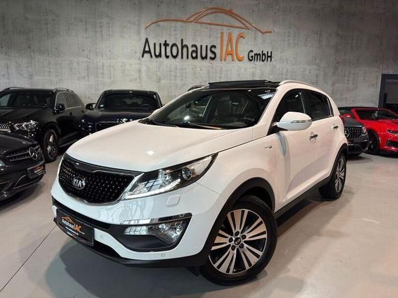 Weiß Gebraucht 2015 Kia Sportage Platinum Edition SUV | 14.400 € (Fairer Preis) - Bild 1/4