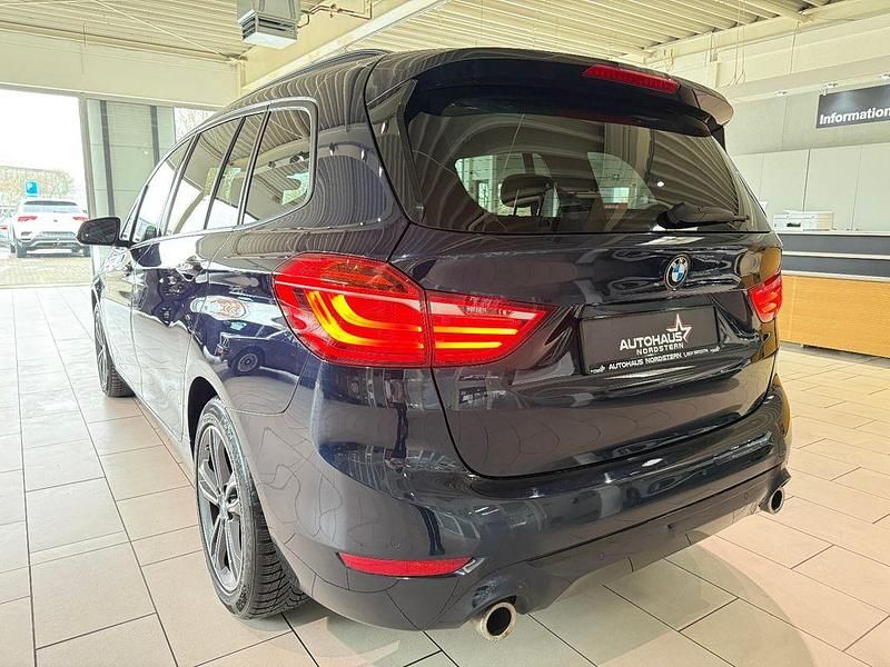 Gebraucht BMW 220 Sport Line 192 PS (141 kW) 2019 Blau Kombi