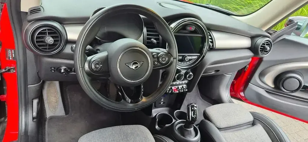 Gebraucht Mini Cooper Chili 136 PS (100 kW) 2021 Rot Kleinwagen