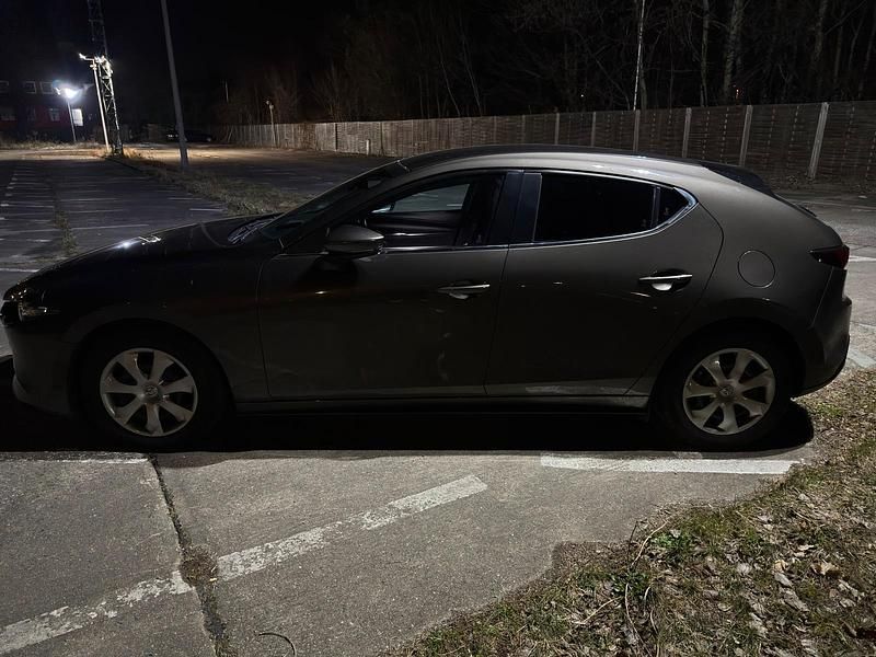 Second-hand Mazda 3 122 CP (89 kW) 2019 Maro Hatchback
