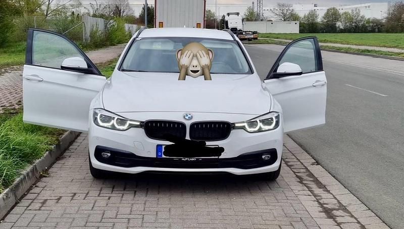 Weiß Gebraucht 2018 BMW 318 Kombi | 13.500 € (Fairer Preis) - Bild 1/4