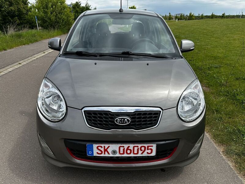 Gebraucht Kia Picanto Spirit 65 PS (47 kW) 2011 Silber Kleinwagen