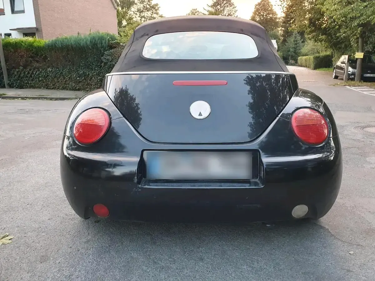 Gebraucht VW New Beetle 115 PS (84 kW) 2003 Schwarz Kleinwagen
