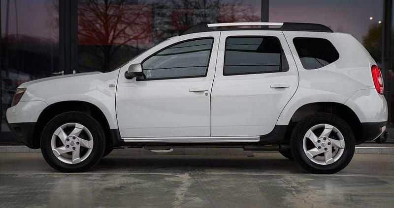 Second-hand Dacia Duster 105 CP (77 kW) 2010 Alb SUV