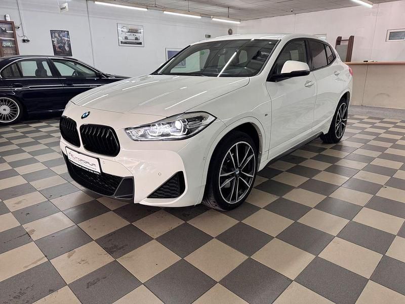 Weiß Gebraucht 2024 BMW X2 M Sport SUV | 24.999 € - Bild 1/4