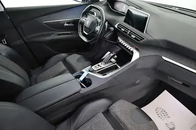 Gebraucht Peugeot 5008 Allure 131 PS (96 kW) 2019 Blanc nacre (metallic) SUV