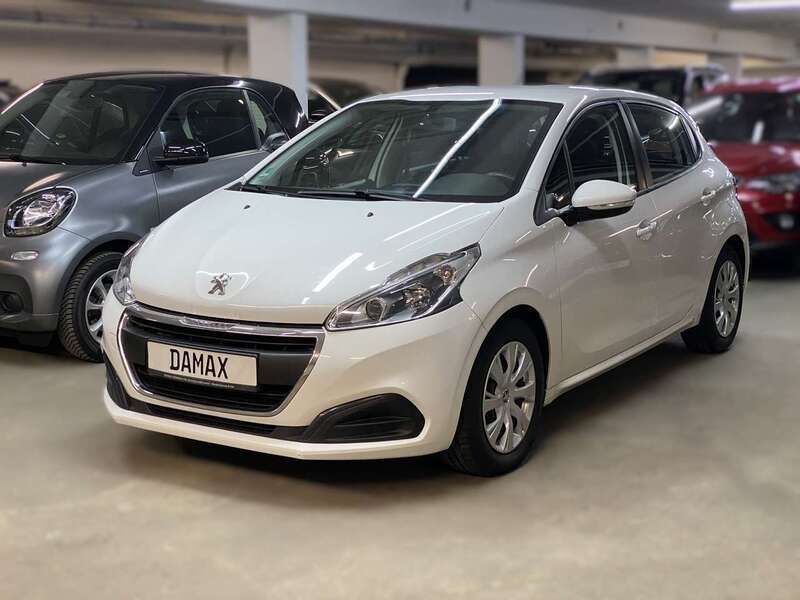 Weiß Gebraucht 2017 Peugeot 208 Active Kleinwagen | 5.990 € (Guter Preis) - Bild 1/4