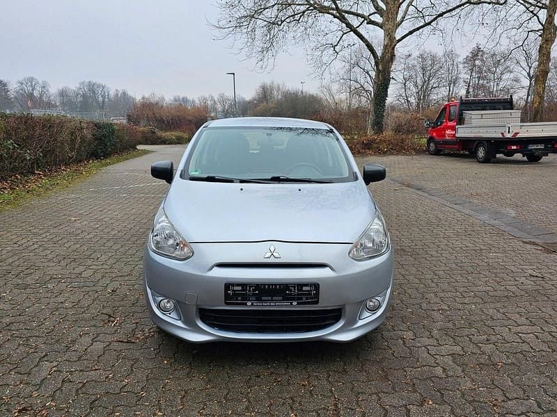 Silber Gebraucht 2015 Mitsubishi Space Star Diamant Edition Kleinwagen | 3.899 € (Guter Preis) - Bild 1/4