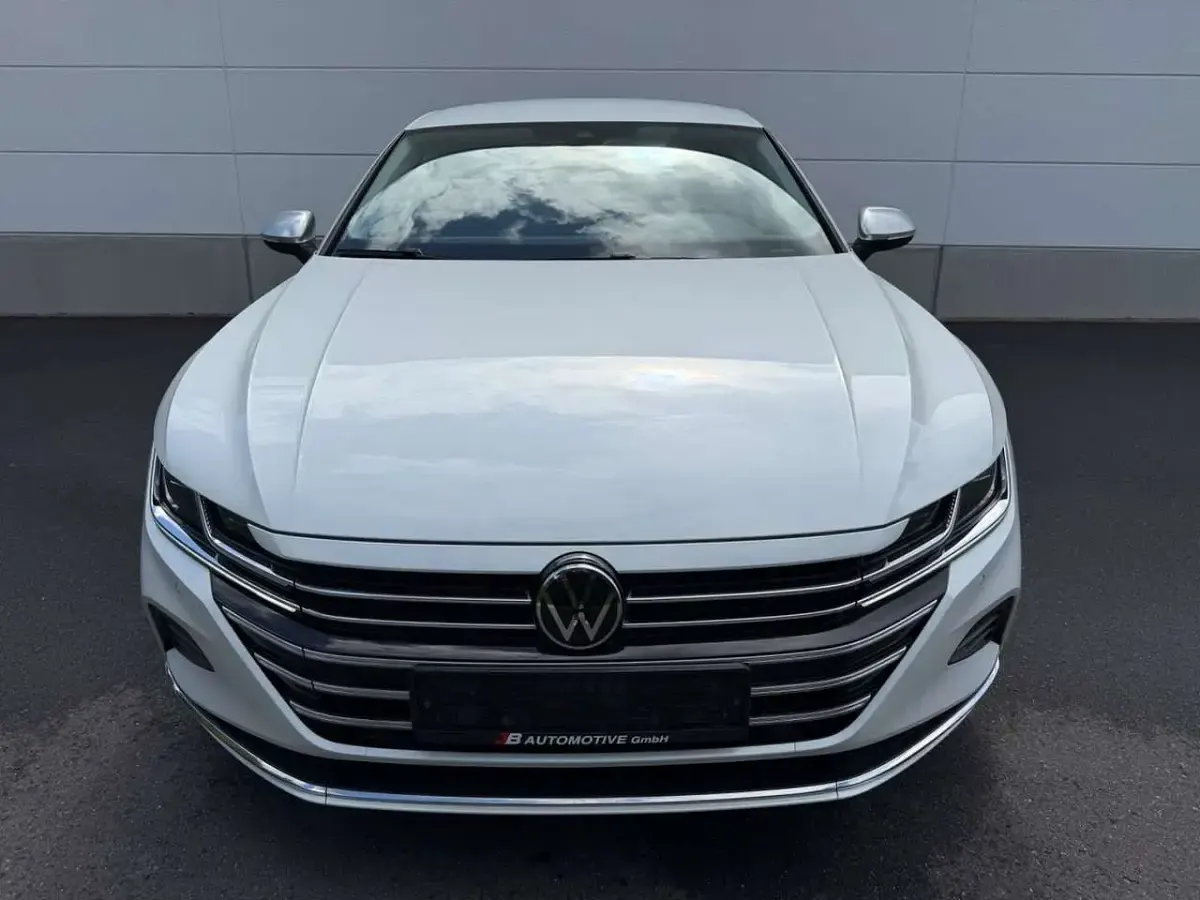 Usata VW Arteon Elegance 150 CV (110 kW) 2024 Bianco Station wagon