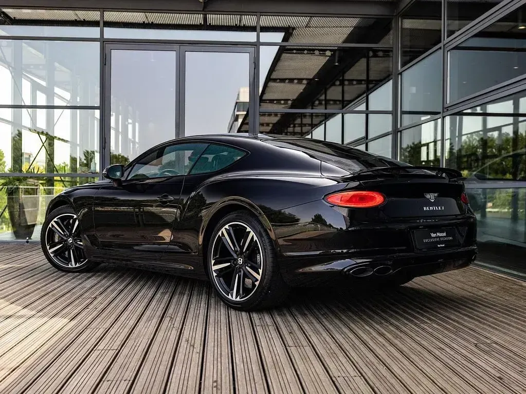 Gebraucht Bentley Continental GT 549 PS (403 kW) 2024 Schwarz