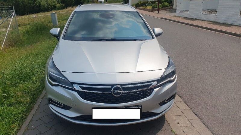 Silber Gebraucht 2016 Opel Astra Dynamic Kombi | 8.000 € (Superpreis) - Bild 1/4