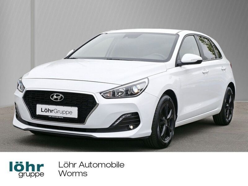 Weiß Gebraucht 2019 Hyundai i30 YES! Limousine | 14.180 € (Fairer Preis) - Bild 1/4