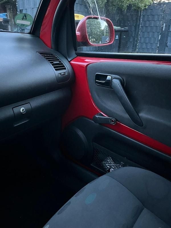 Rot Gebraucht 2005 VW Lupo Kleinwagen | 450 € (Superpreis) - Bild 1/4
