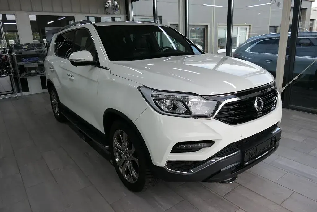 Gebraucht SsangYong Rexton Sapphire 181 PS (133 kW) 2019 Weiß SUV