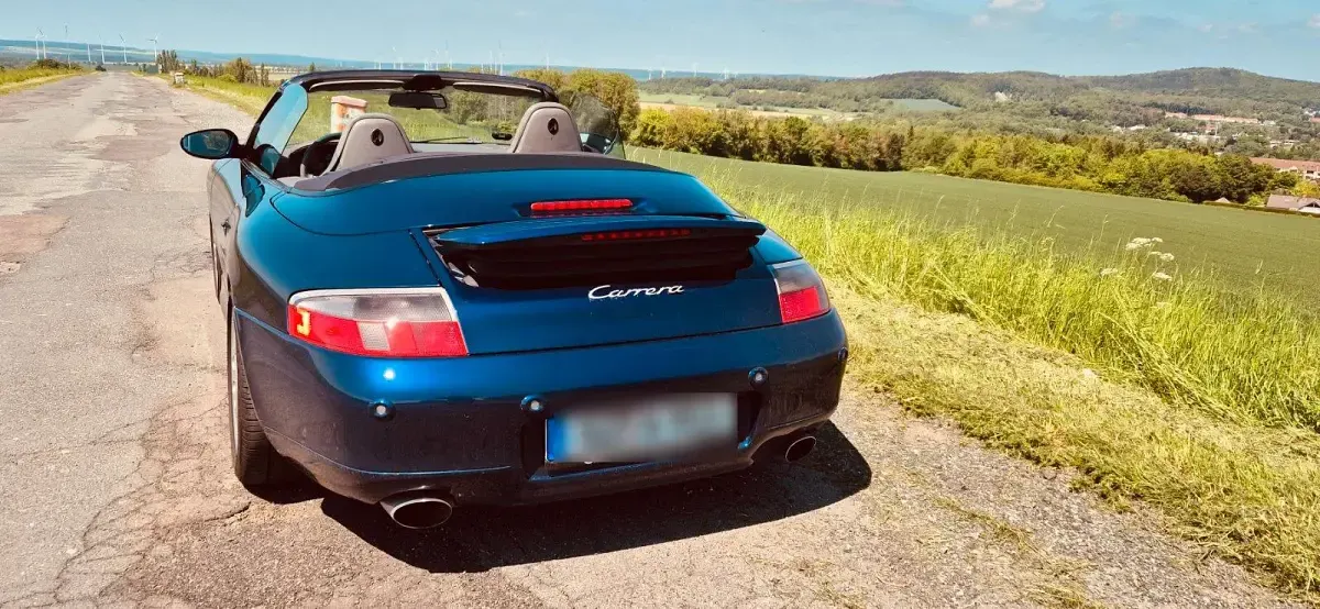 Gebraucht Porsche 911 300 PS (220 kW) 2001 Blau Cabrio