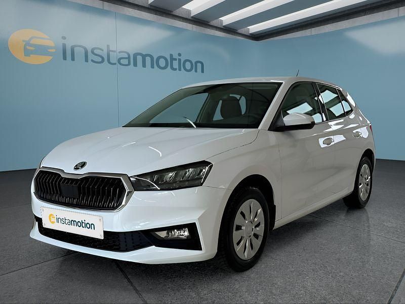 Weiß Gebraucht 2024 Skoda Fabia Kleinwagen | 19.899 € (Fairer Preis) - Bild 1/4