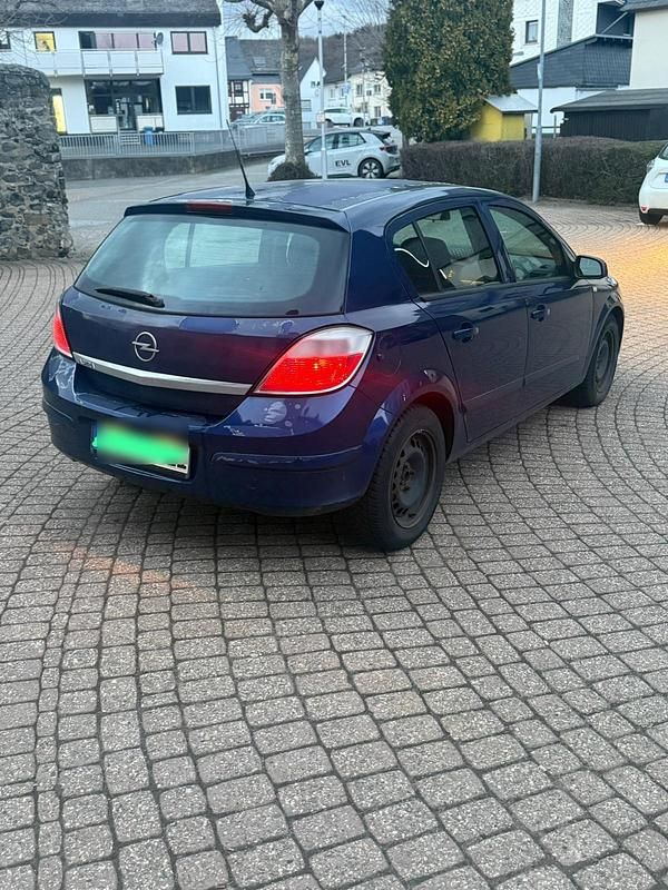 Gebraucht Opel Astra 90 PS (66 kW) 2006 Blau Kombi