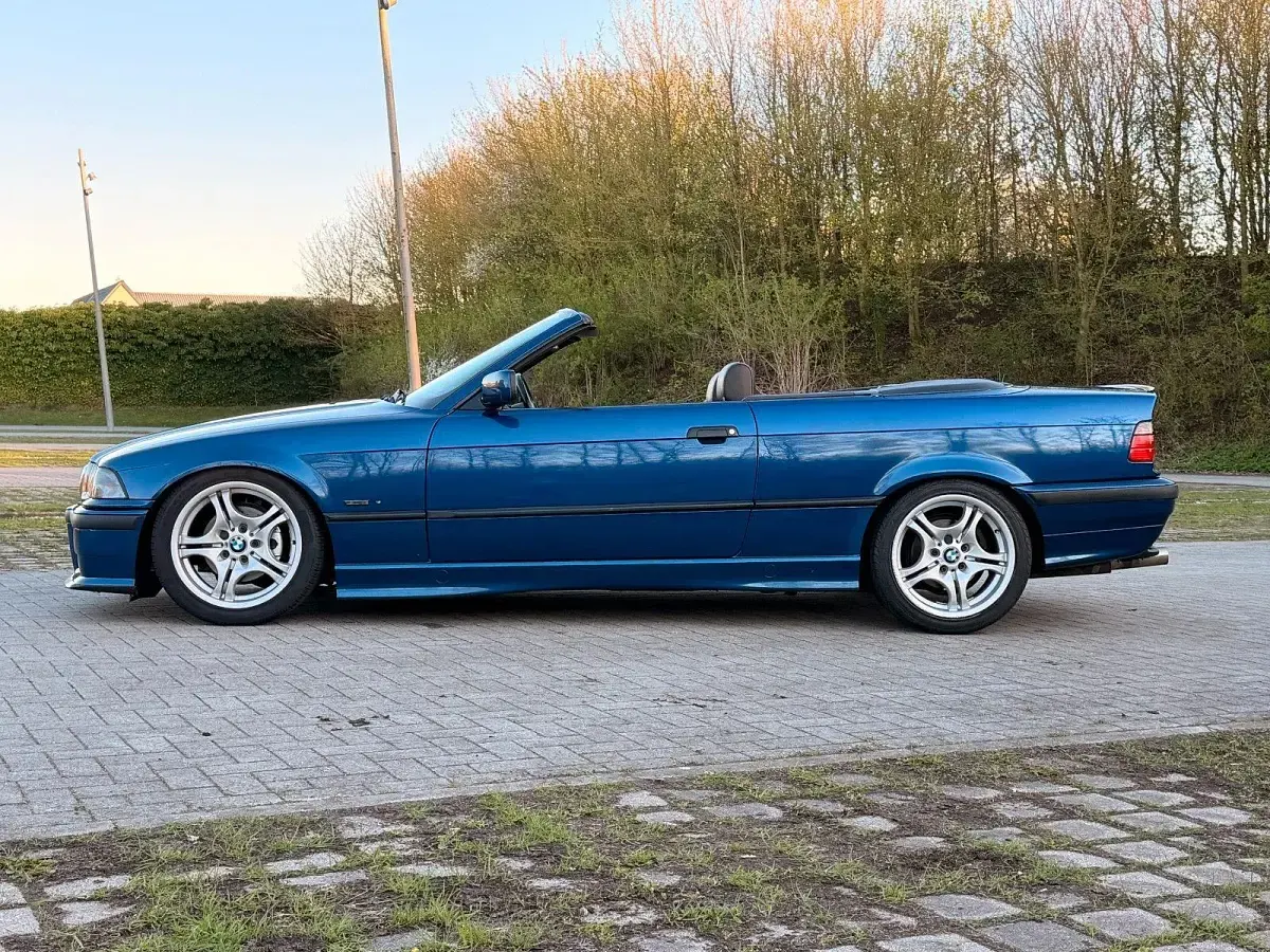 Gebraucht BMW 320 Cabriolet M Sport 150 PS (110 kW) 1997 Blau Cabrio