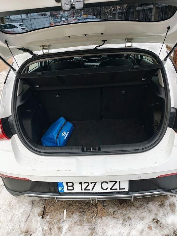 Gebraucht Hyundai i20 Select 84 PS (61 kW) 2024 Weiß Kleinwagen