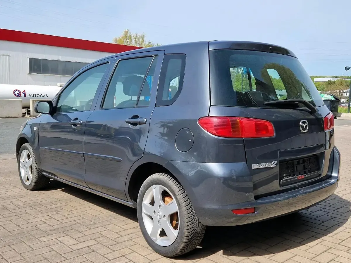 Brugt Mazda 2 85 HK (62 kW) 2005 Grå Hatchback