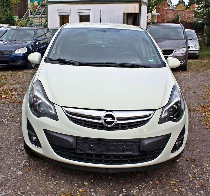Gebraucht Opel Corsa 69 PS (50 kW) 2012 Grün Kleinwagen