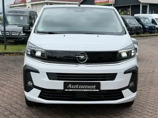 Gebraucht Opel Vivaro-e Combi Basis 144 PS (105 kW) 2024 Weiss Van / Kleinbus