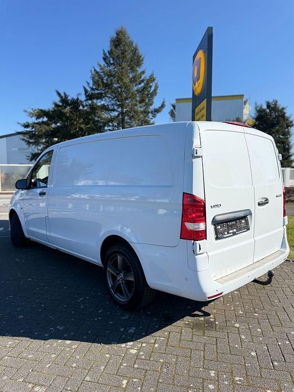 Gebraucht Mercedes Vito 190 PS (139 kW) 2019 Weiß Van