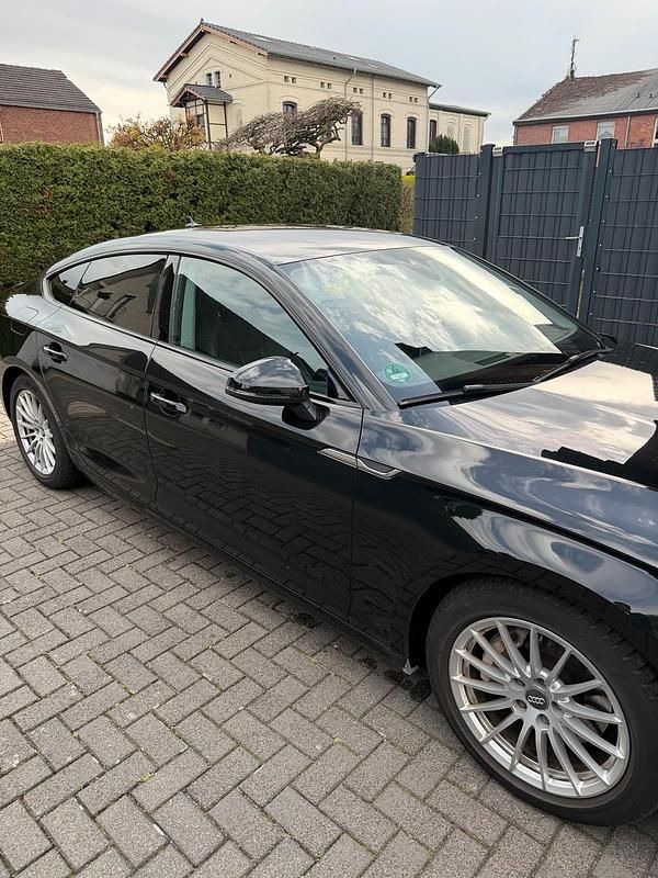 Gebraucht Audi A5 Sport 190 PS (139 kW) 2019 Schwarz Coupé