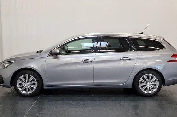 Gebraucht Peugeot 308 SW GT 131 PS (96 kW) 2021 Grau Kombi