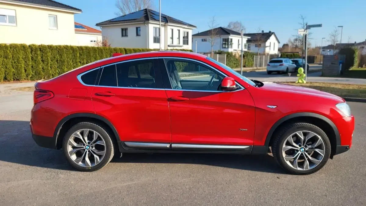 Gebraucht BMW X4 Sport Line 245 PS (180 kW) 2015 Rot SUV