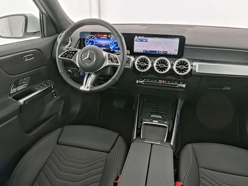 Gebraucht Mercedes EQB300 Advanced 167 kW (228 PS) 2025 Weiß SUV