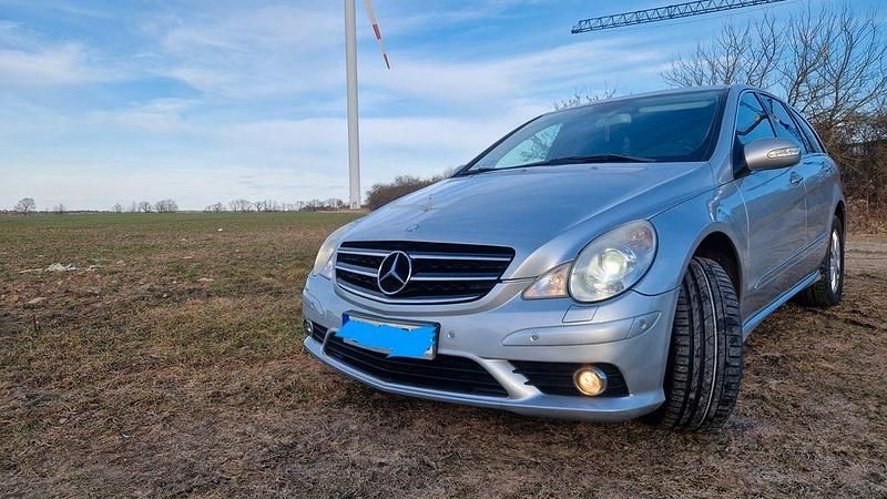 Gebraucht Mercedes R280 190 PS (139 kW) 2010 Silber Van / Kleinbus