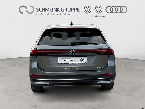 Neu VW Passat Business 150 PS (110 kW) 2025 Grau (diabasgrau metallic) Kombi