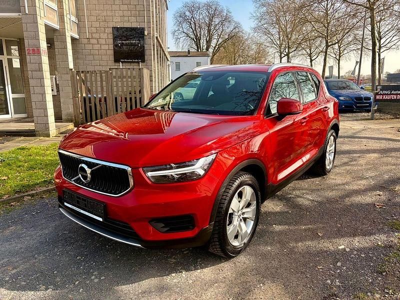 Gebraucht Volvo XC40 Momentum 150 PS (110 kW) 2018 Rot SUV