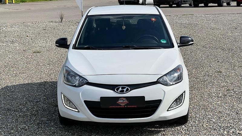 Gebraucht 2014 Hyundai i20 Edition Kleinwagen | 4.500 € - Bild 1/4