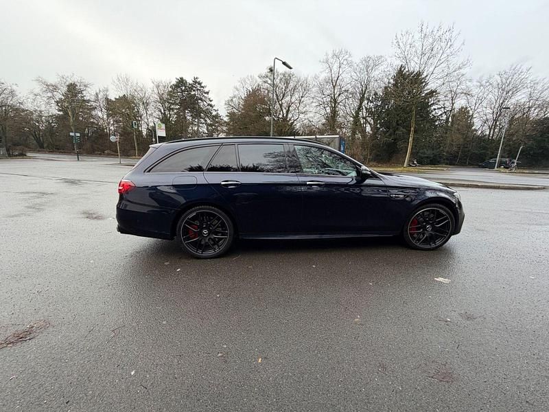 Gebraucht Mercedes E63S AMG AMG 612 PS (450 kW) 2019 Blau Kombi