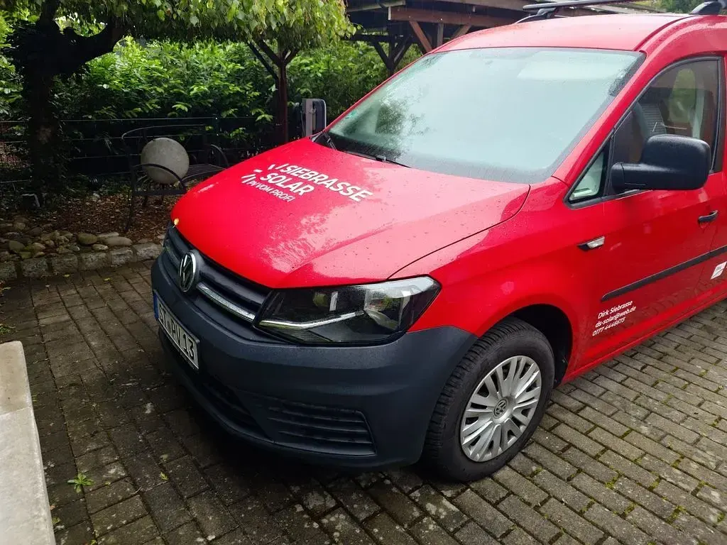 Gebraucht VW Caddy 102 PS (75 kW) 2019 Rot Van / Kleinbus