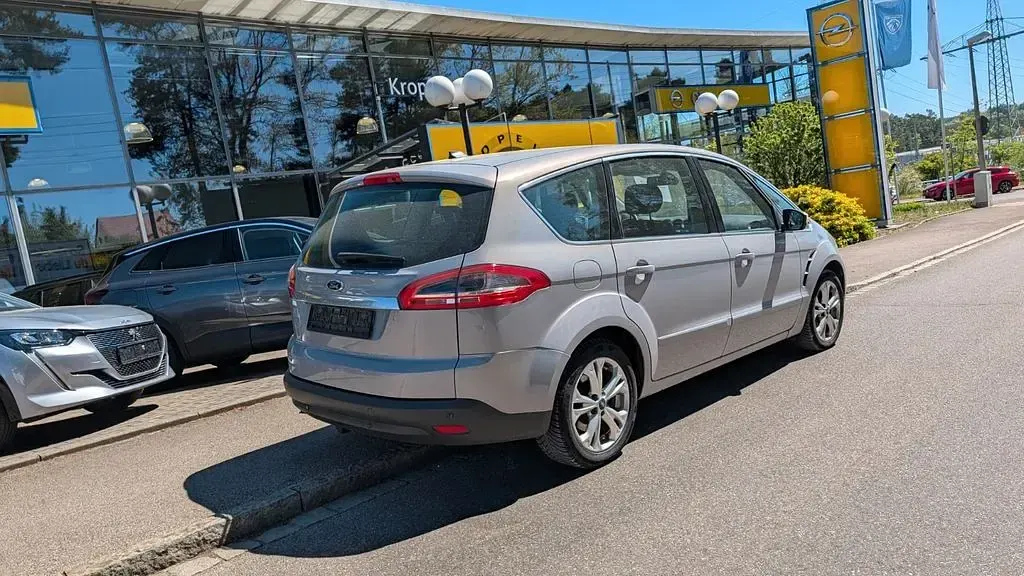 Second-hand Ford S-MAX Titanium 140 CP (102 kW) 2010 Gri Monovolum