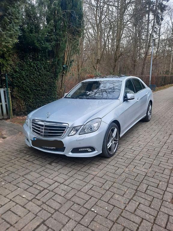 Gebraucht Mercedes E350 231 PS (169 kW) 2009 Grau Limousine