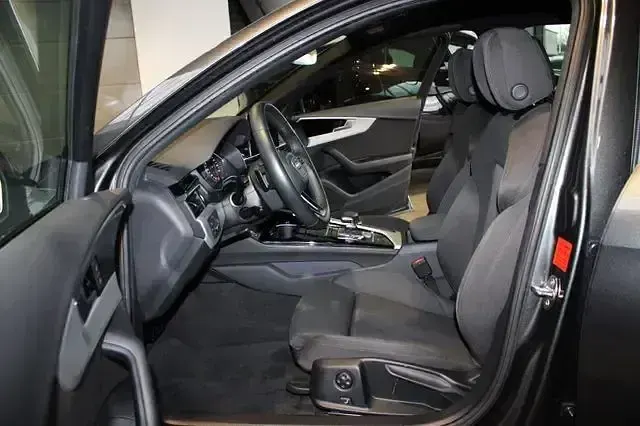 Gebraucht Audi A4 Competition 204 PS (150 kW) 2022 Grau Kombi