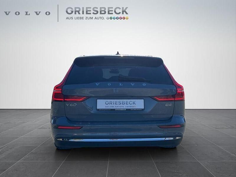 Gebraucht Volvo V60 Plus 197 PS (144 kW) 2022 Grau Kombi