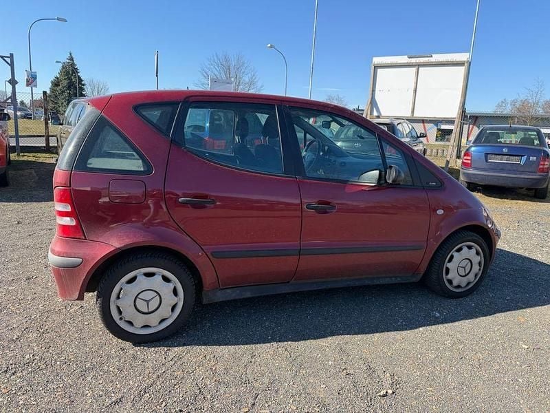 Gebraucht Mercedes A140 Classic 82 PS (60 kW) 2002 Rot Van / Kleinbus