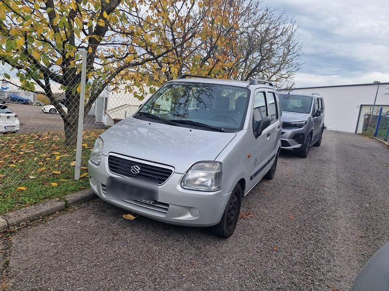 Silber Gebraucht 2002 Suzuki Wagon R Kleinwagen | 1.390 € - Bild 1/4