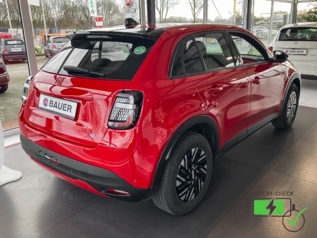 Gebraucht Fiat 600E Red 114 kW (156 PS) 2024 Rot SUV