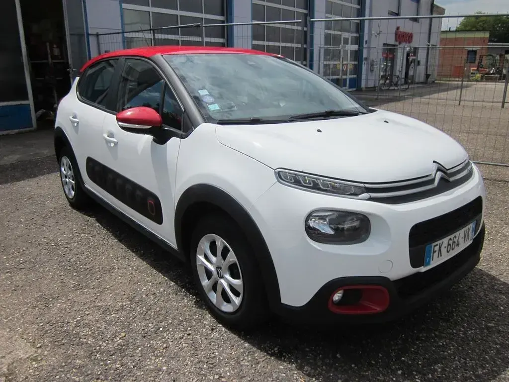 Gebraucht Citroën C3 Feel 83 PS (61 kW) 2019 Weiß Kleinwagen