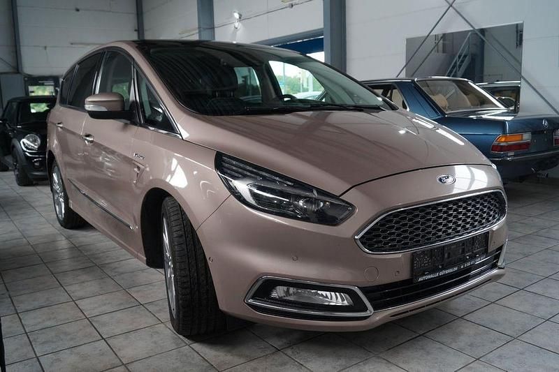 Gebraucht Ford S-MAX Vignale 241 PS (177 kW) 2019 Grau Van / Kleinbus